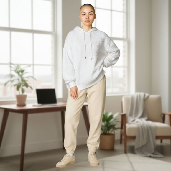 White Quilted Pullover Long Sleeved Drawstring Hoodie - NWOT - Picture 3 of 12